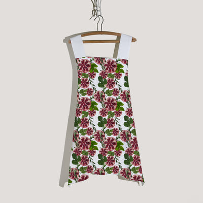 APRON DEESIGN WITH POMEGRANTES