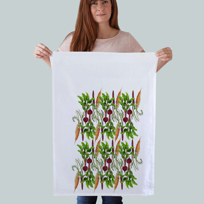 Beautiful fresh carrots and beets. Many different colors of carrots reflecting the farm to table atmosphere. Food photography by Pauline Stevens. Hostess Gift. 19 x 28  (1201861492788)
